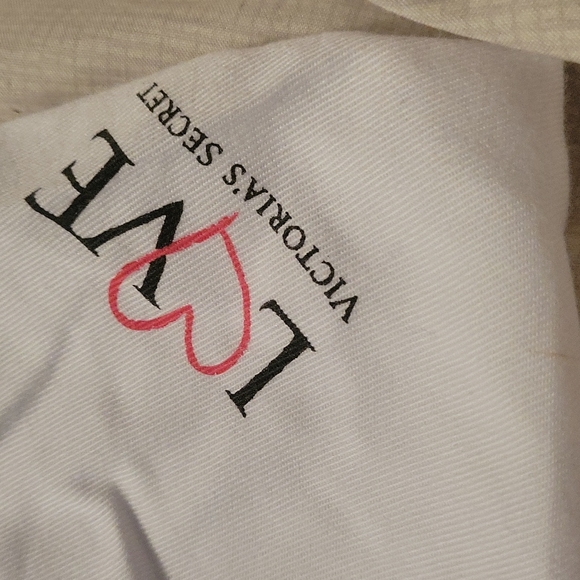 Victoria's Secret lingerie drawstring bag. - Picture 2 of 6